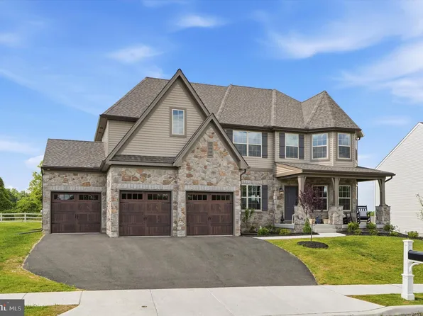 103 Janine Way #100, West Grove, PA 19390