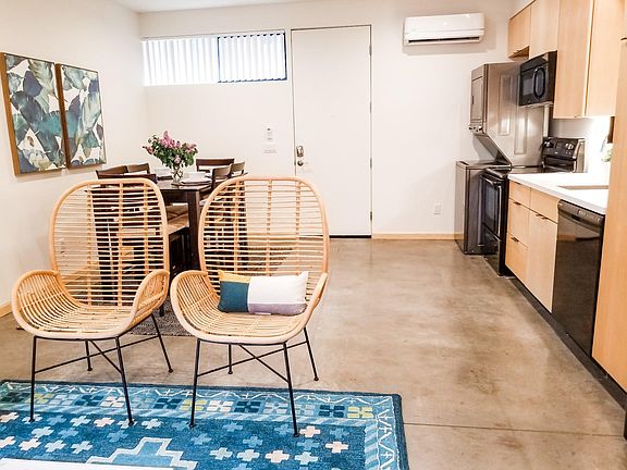 3rd image of 4644 Boundary St #1