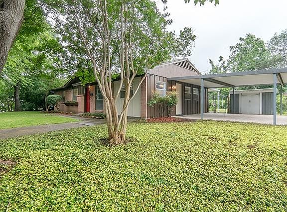 2nd image of 529 E Coral Way