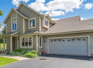 N24W24007 Stillwater Ln, Pewaukee, WI 53072