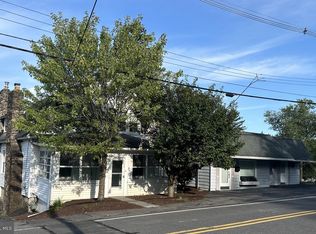 5 N Pioneer Ave, Shavertown, PA 18708