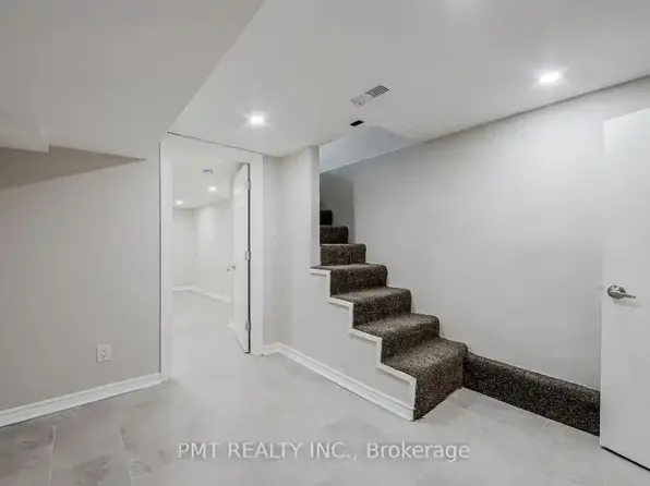 25 Sandford Ave, Toronto, ON