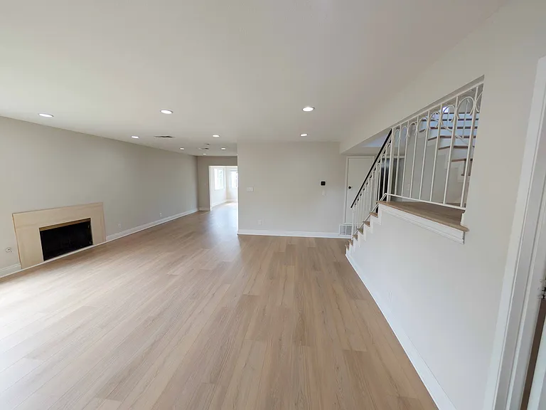 20239 Damietta Dr — Photo 10