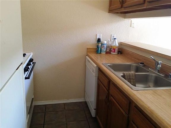 5th image of 10924 Delafield Dr