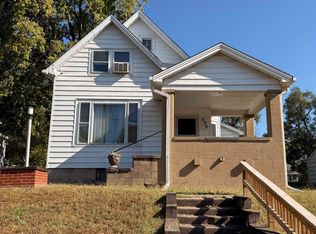 520 Fairholm Ave, Peoria, IL 61603