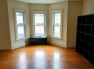 102 Sycamore St #2A, Somerville, MA 02145