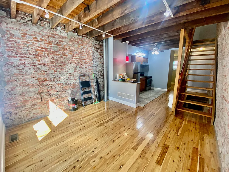 2027 S Watts St — Photo 4
