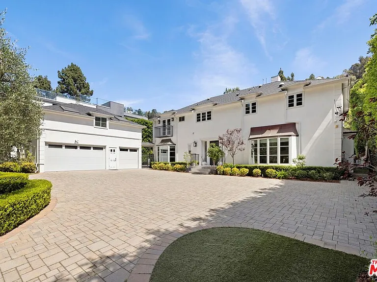 1214 Coldwater Canyon Dr — Photo 2
