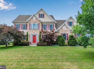 415 Chestnut Dr, Boiling Springs, PA 17007