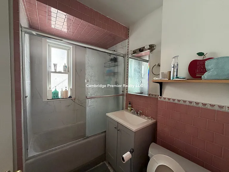 35 Rogers Ave — Photo 22
