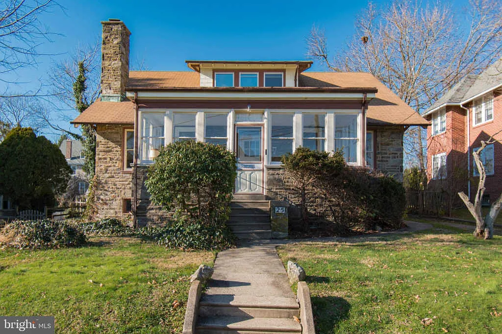 25 Weldy Ave photo 1