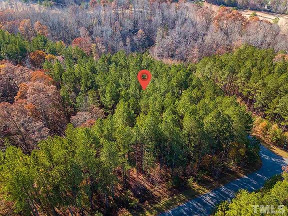 3rd image of 726 Berry Patch Ln