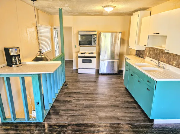 834 Sims Rd, Bisbee, AZ 85603