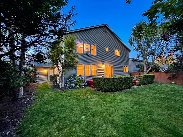 24909 SE 20th Ct — Photo 13