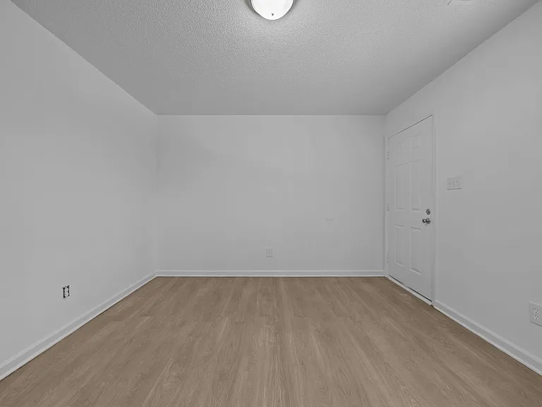 1011 Camden Ave — Photo 19