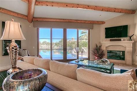 Great room with lakeview