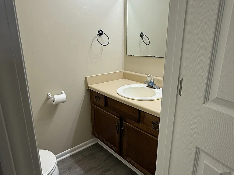 816 Shadow Ln #1 — Photo 18