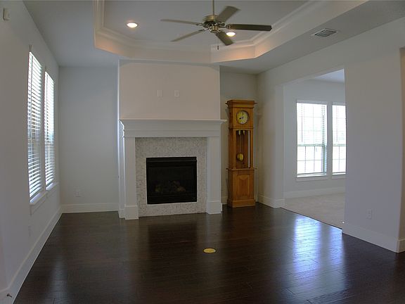 3rd image of 902 Sendera Ln