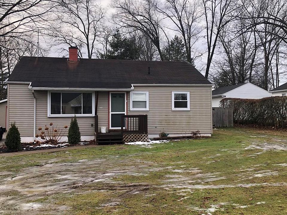 1st image of 1111 Summit Dr