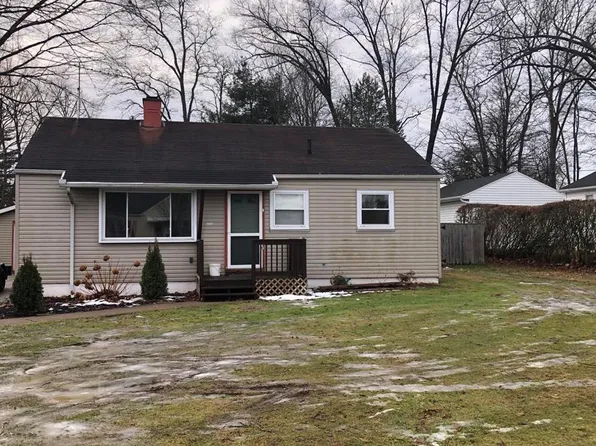 1111 Summit Dr, Ashland, OH 44805