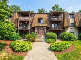 491 W Central St APT D2, Franklin, MA 02038