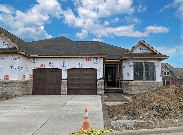 1st image of 1711 Westbridge Cir #36