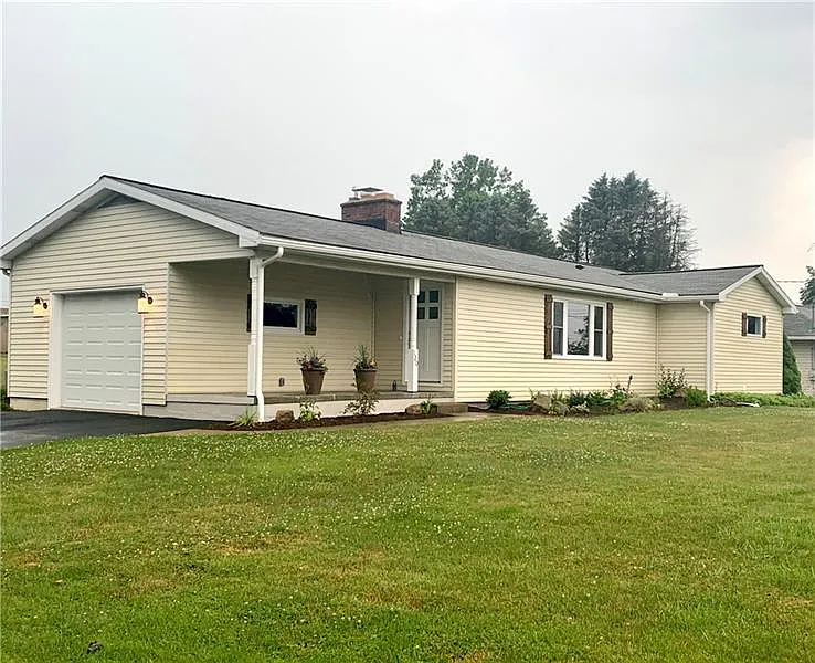 120 Central Dr photo 1