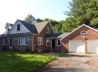 43 Meadowbrook Rd, East Longmeadow, MA 01028