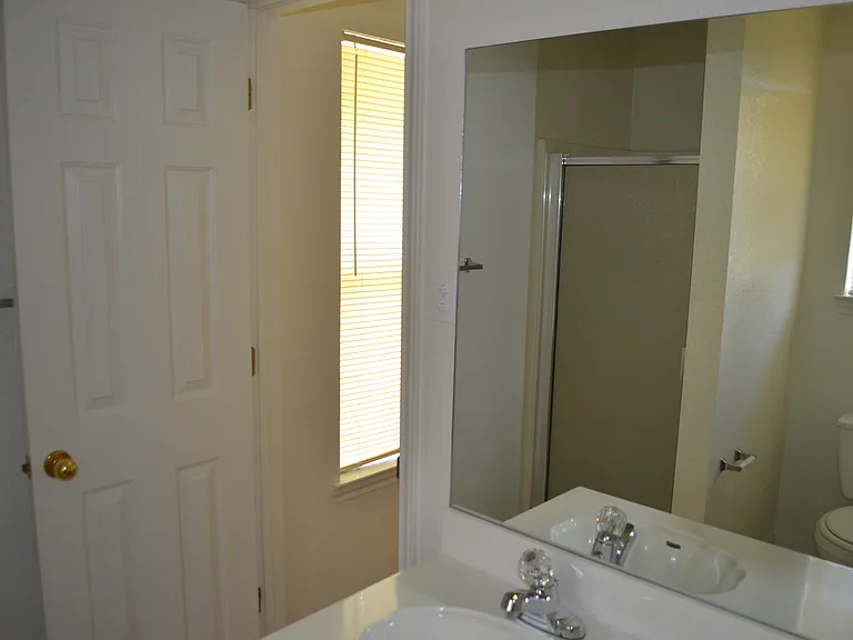 2204 Wildewood Dr — Photo 32