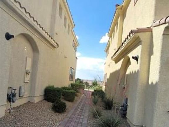 4th image of 1025 Via Prato Ln