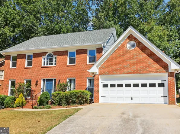 6336 Southland Forest Dr, Stone Mountain, GA 30087