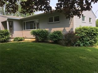 4686 Makyes Rd, Syracuse, NY 13215