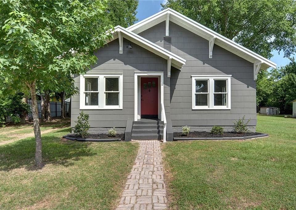 1st image of 303 Turney St
