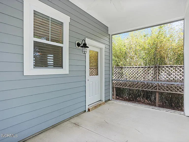 4076 Tamarisk Ln — Photo 37