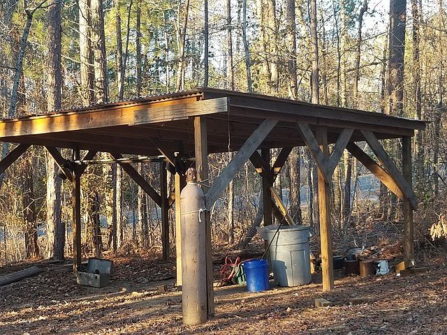 2nd image of 90 Rock Creek Rd
