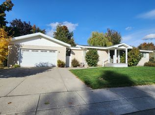 715 W Mikies Pl, Hayden Lake, ID 83835