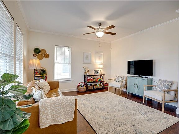 5th image of 1426 Twiggs Street