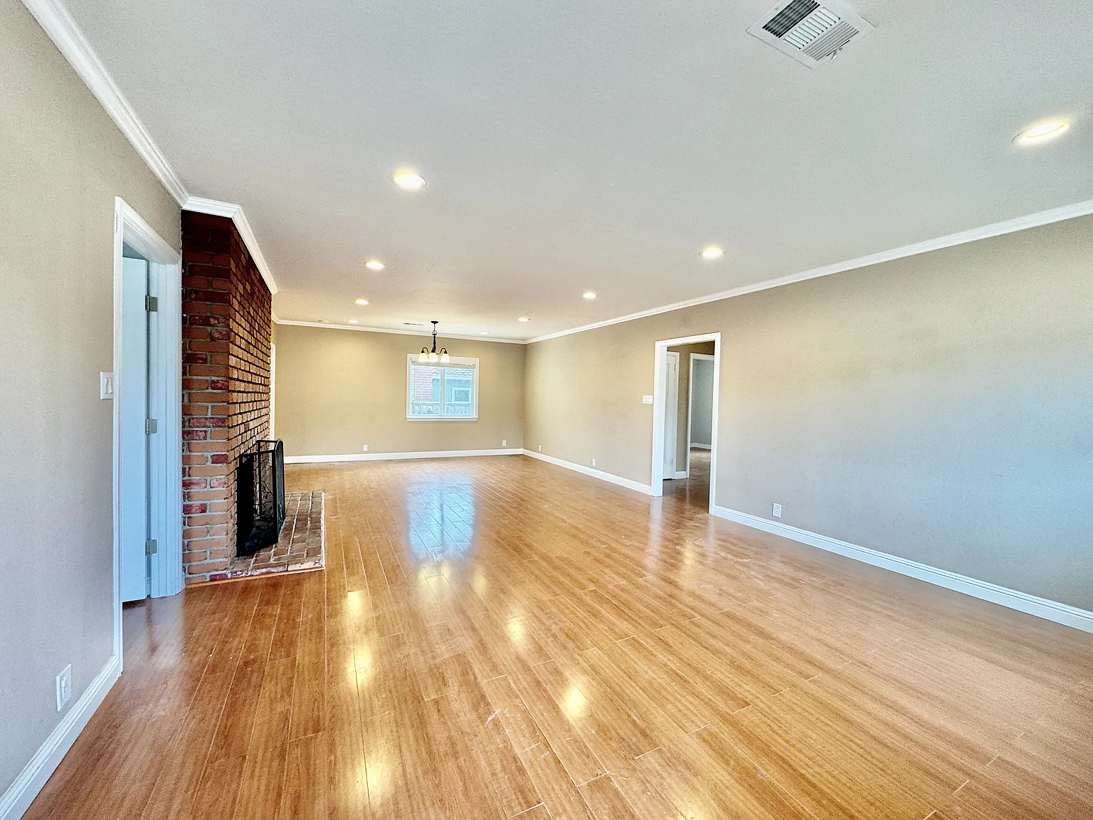 3 bed, 1523 sqft, $5,000 — Photo 3