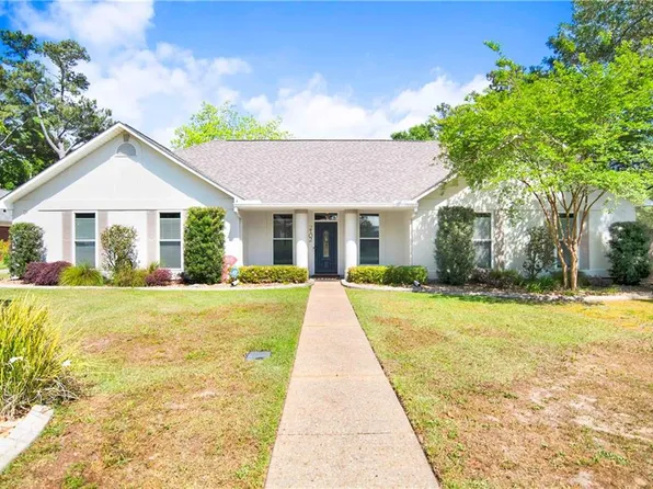 2102 Westchester Dr, Daphne, AL 36526