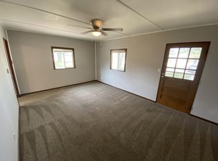 1310 N 7th St, Beatrice, NE 68310