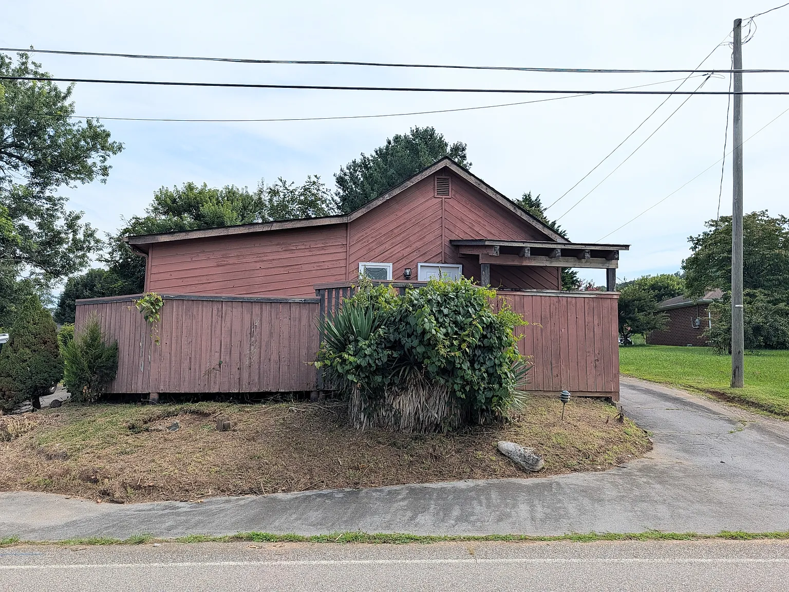 3 bed, 1620 sqft, $1,695 — Photo 3