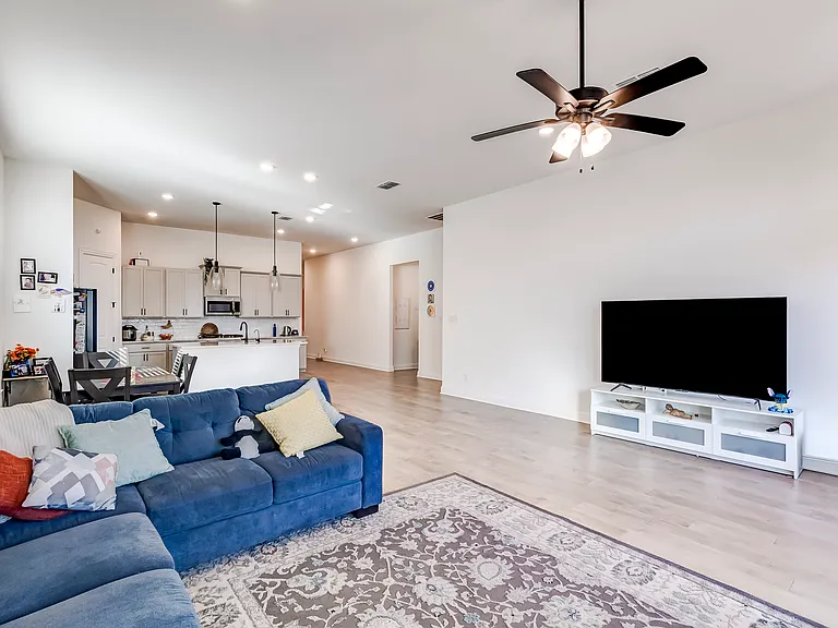 2824 Stone Branch Dr — Photo 4