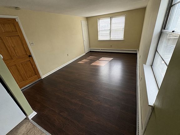 2nd image of 4805 E Howell St