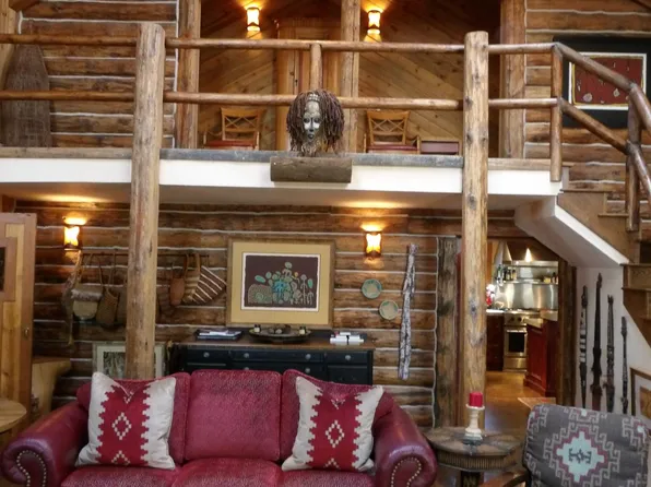 110 Spruce Way, Hailey, ID 83333