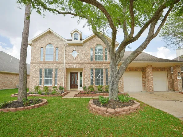 2718 Shelby Dr, Pearland, TX 77584