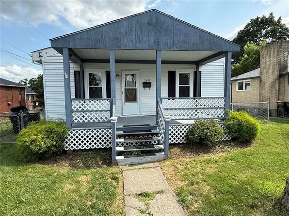 2861 Maple St, Bethel Park, PA 15102