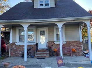 3 Larsen Ave, Smithtown, NY 11787