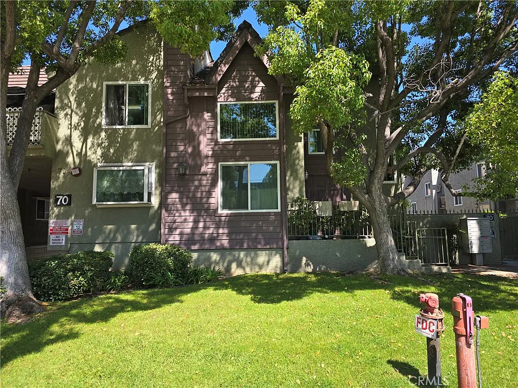 4 bed, 1667 sqft, $4,600 — Photo 1