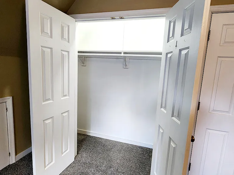 2417 Crystal Ridge Rd — Photo 18