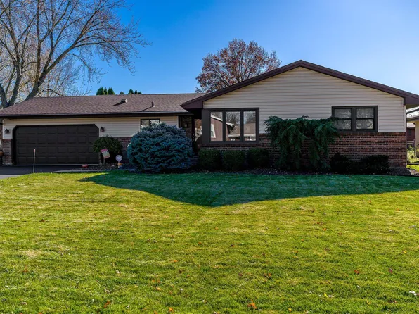 4849 Danforth Dr, Rockford, IL 61114